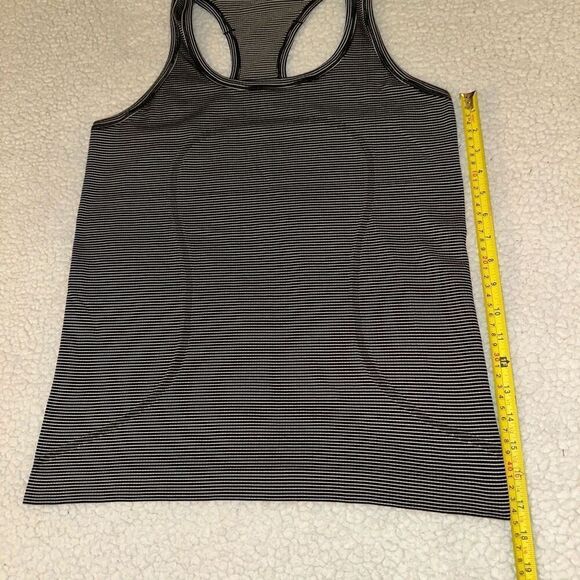 Lululemon Womens Swiftly Tank Top Black White Stripes Size 10 EUC - Picture 8 of 9